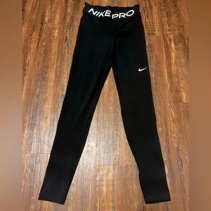 NWOT Nike Pro Leggings